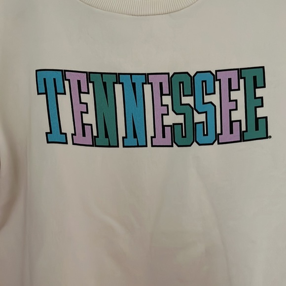 **NWOT** TENNESSEE Pullover - Picture 4 of 5